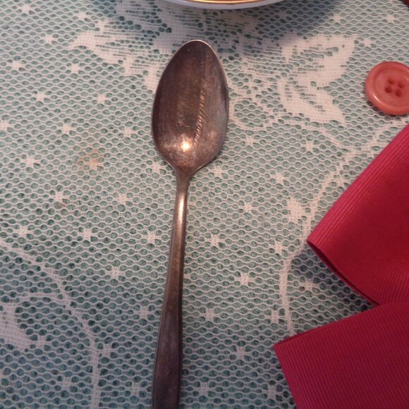 VINTAGE TINS MICKY KEN SHIRT COQUETTE BOW HEART NOVA SCOTTIA PL ETC. LOT - Picture 8 of 11